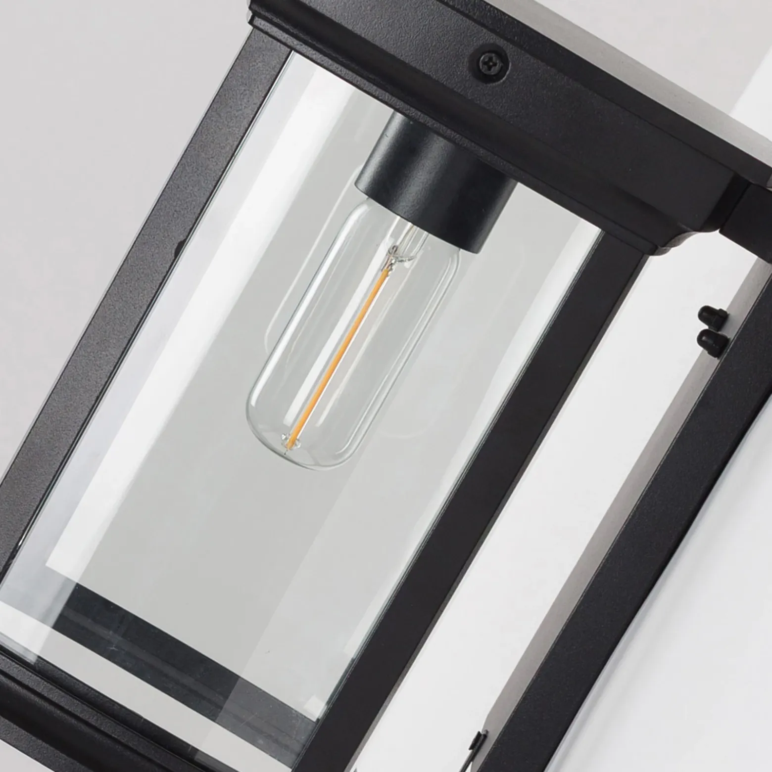 Aplique de exterior Carlton con pantalla de cristal
