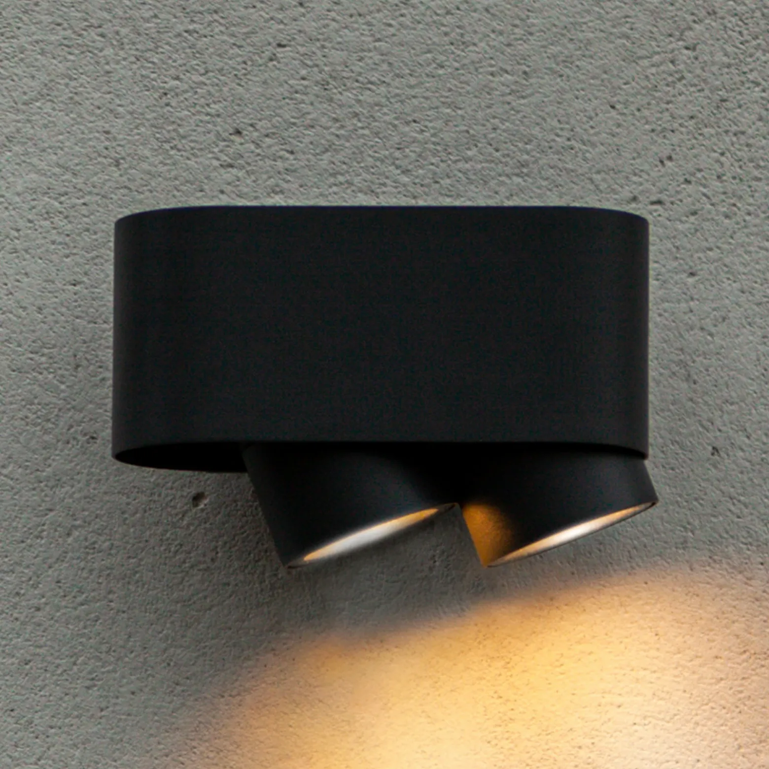 Aplique de exterior Cypres, IP44, 2 luces