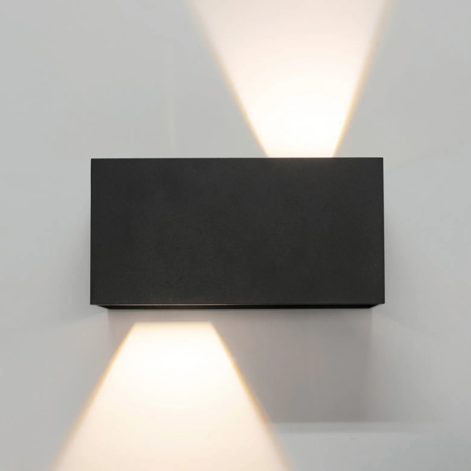 Aplique de exterior Davos doble, gris, atenuable, aluminio