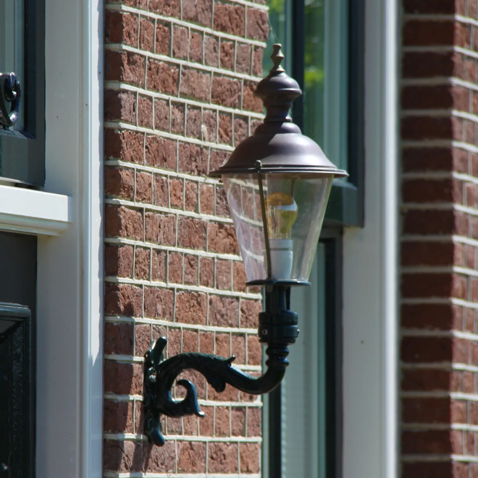 Aplique de exterior Hoorn, portalámpara superior, verde
