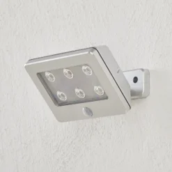 Aplique de exterior Kollig, sensor, funciona con pilas