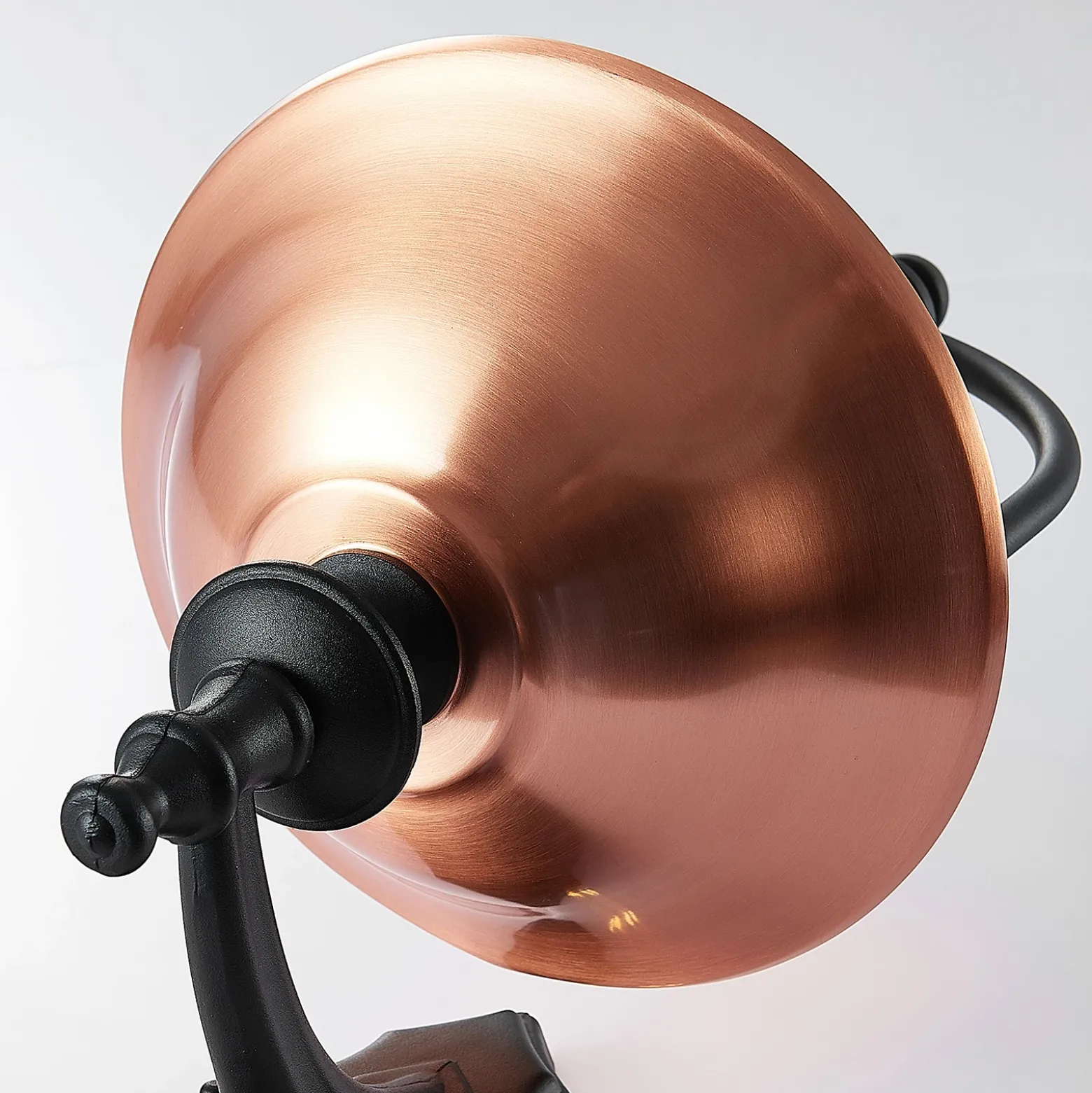 Aplique de exterior Lindby Clint, cobre, luz hacia abajo, IP44