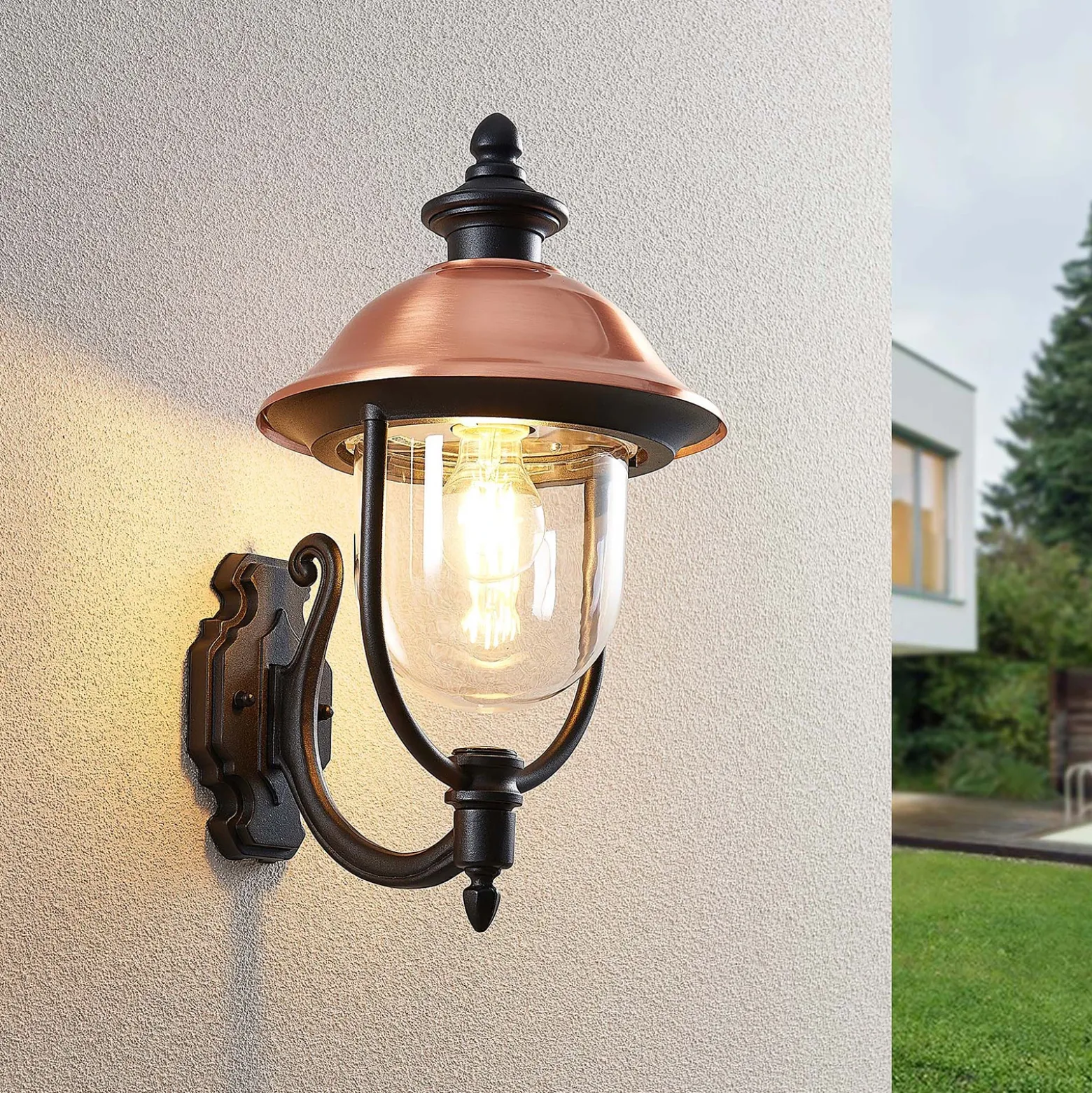 Aplique de exterior Lindby Clint, cobre, montaje en superficie, resistente al