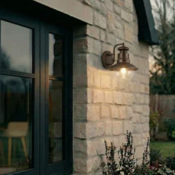 Aplique de exterior Lindby Eddie, color óxido, metal, IP44, E27