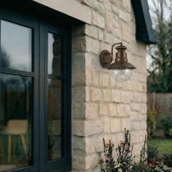 Aplique de exterior Lindby Eddie, color óxido, metal, IP44, E27