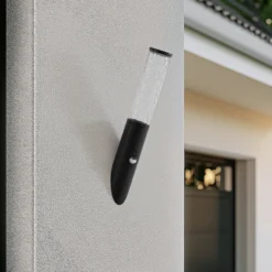 Aplique de exterior Lindby Gavros, negro, aluminio, sensor