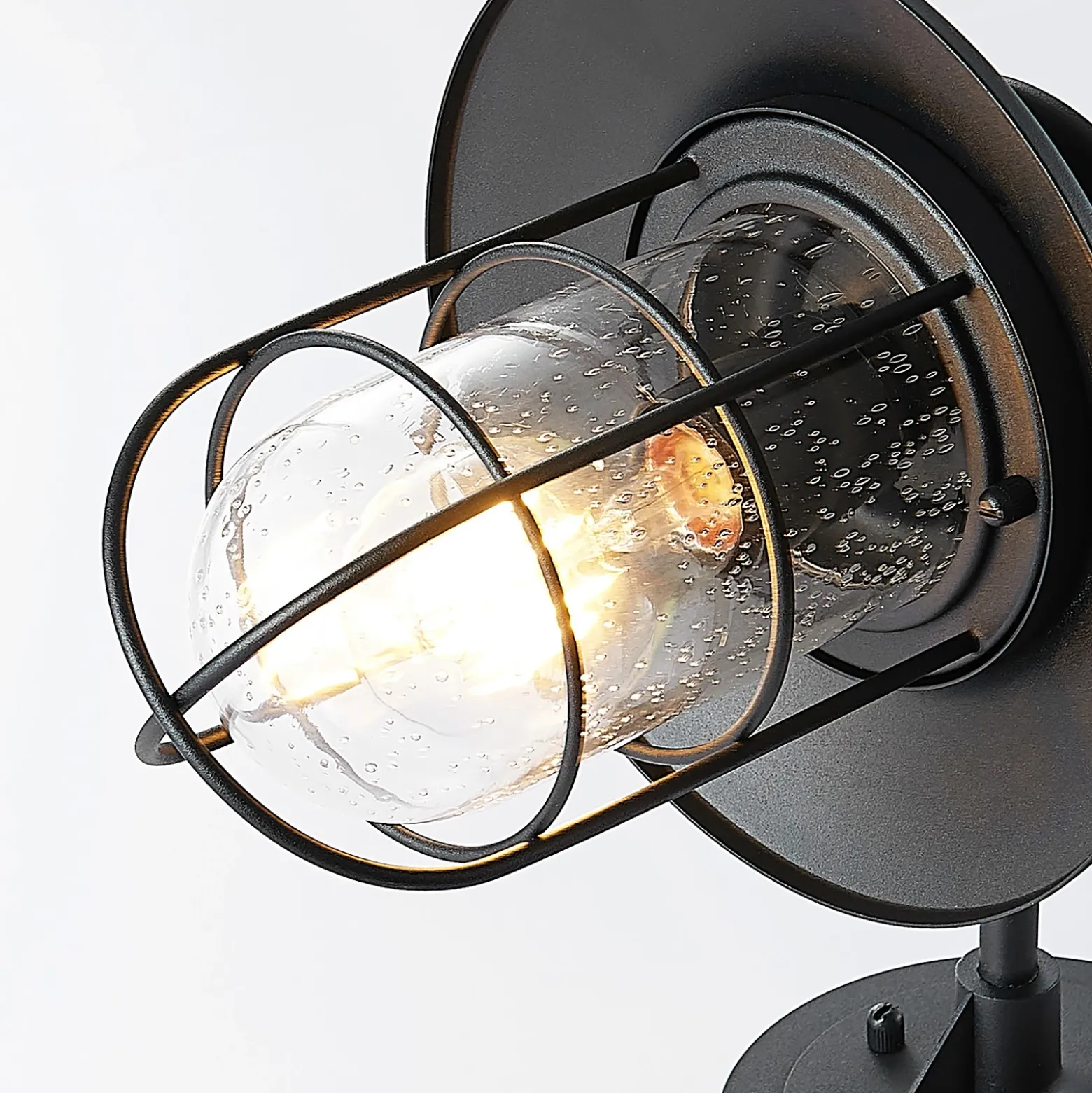Aplique de exterior Lindby Kyan, altura 32 cm, negro, IP44, E27
