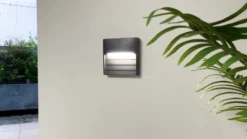 Aplique de exterior Lindby LED Elissa, negro, plástico, CCT