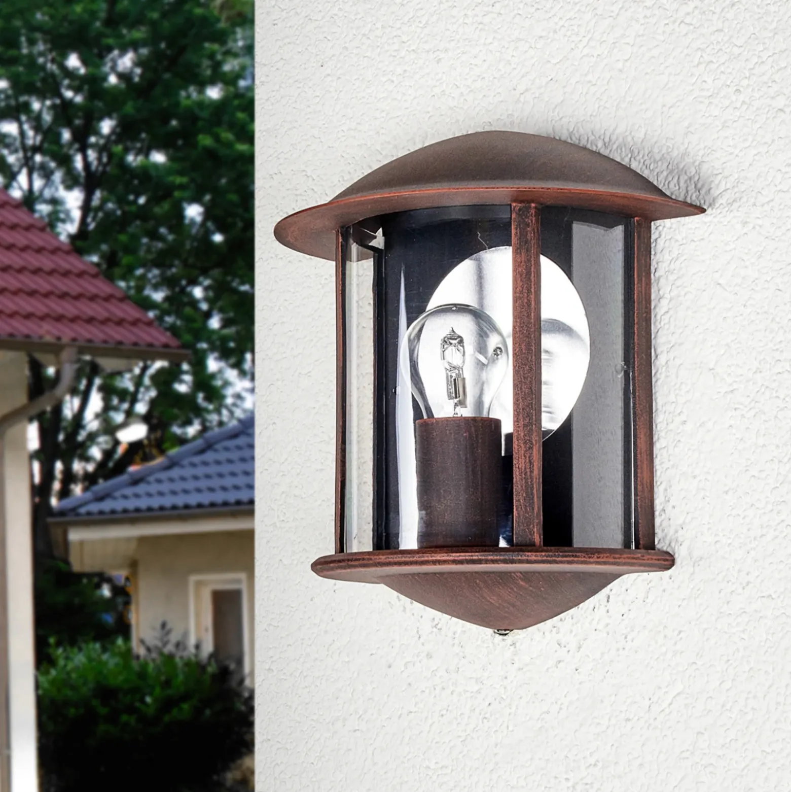 Aplique de exterior Lindby Maelis, marrón óxido, metal, 27 cm, E27