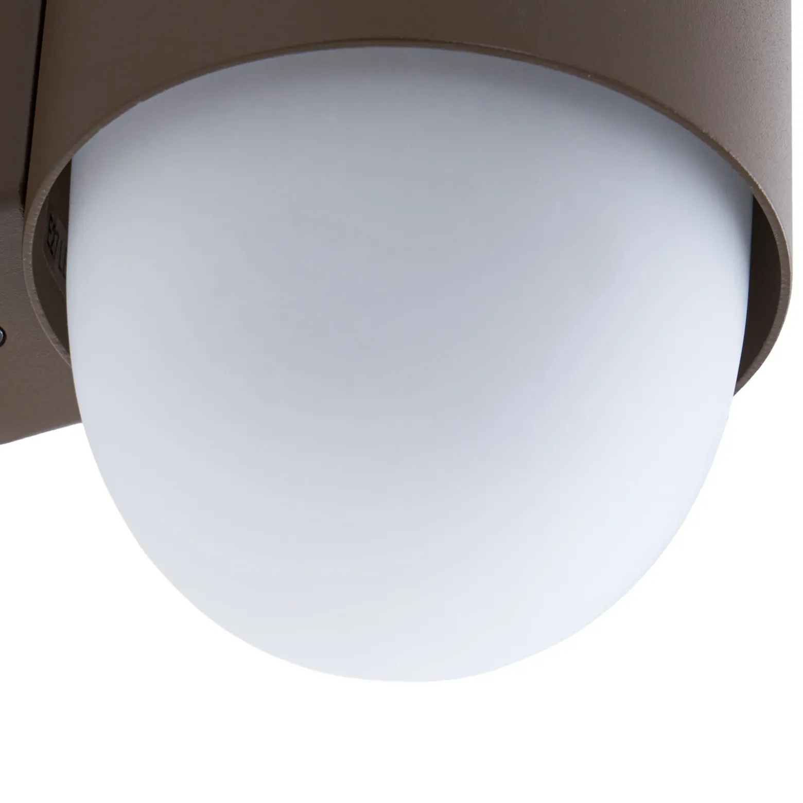 Aplique de exterior Lindby Pilva, marrón, metal, IP44, E27