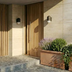 Aplique de exterior Lindby Pilva, negro, metal, IP44, E27