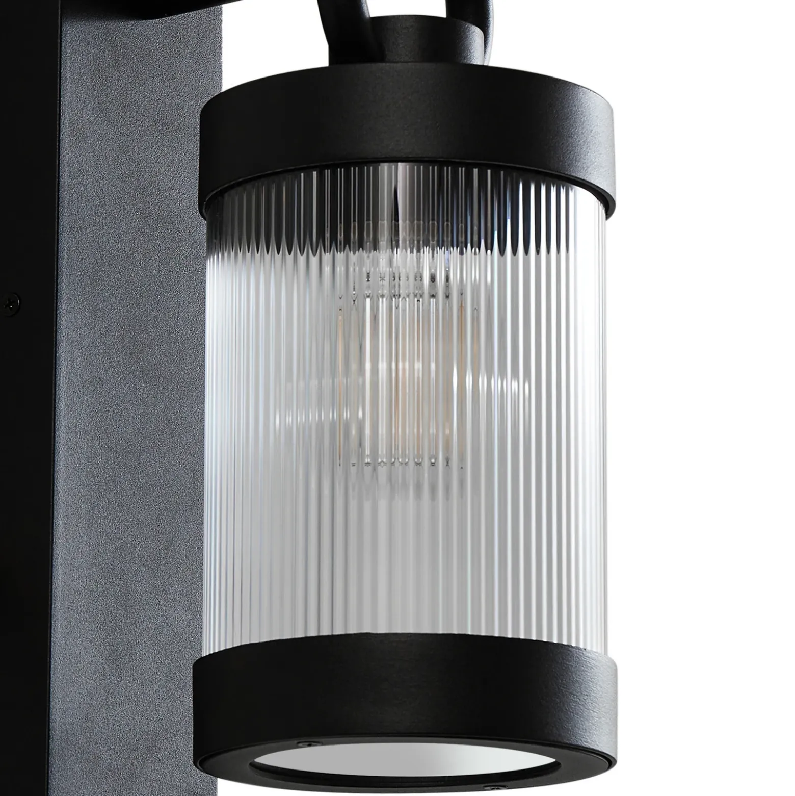 Aplique de exterior Lindby Yrene, 20 cm, negra, con sensor, Riffle
