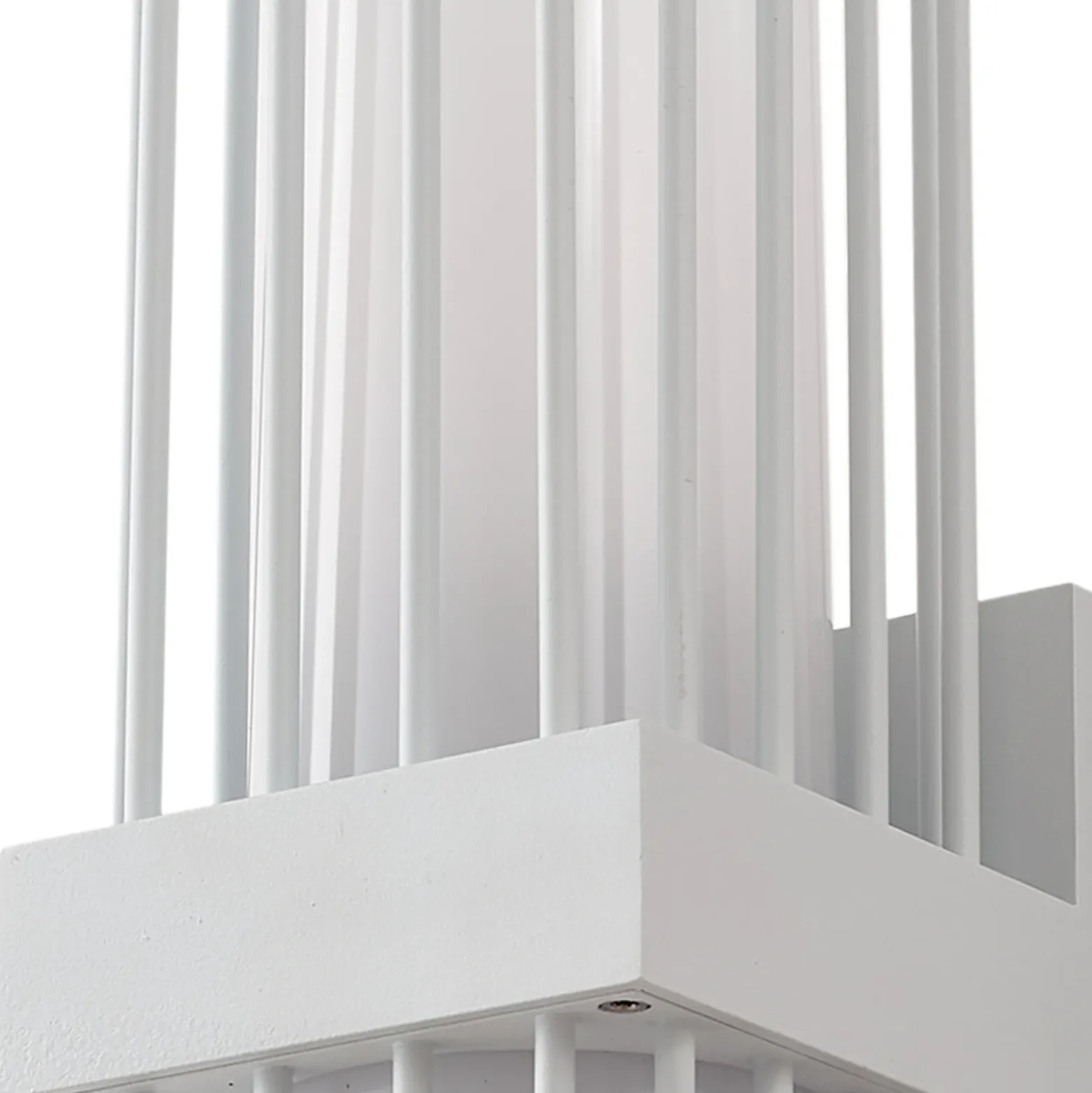 Aplique de exterior Lucande Chandan, 42 cm, blanco, metal, IP54