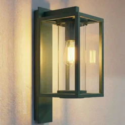 Aplique de exterior Lucande Ferda, portalámpara inferior, verde, IP44