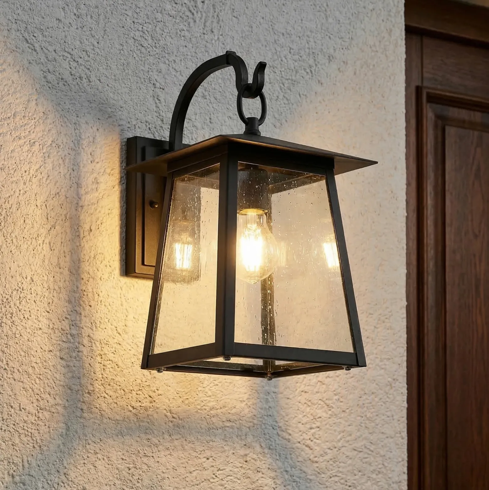 Aplique de exterior Lucande Xavon, negro, farol, E27, IP44