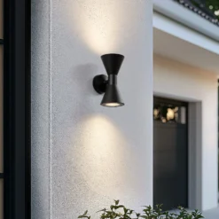 Aplique de exterior Lucande Xalor, negro, IP65, metal, GU10