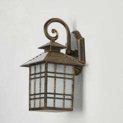 Aplique de exterior tradicional Ilka como farol