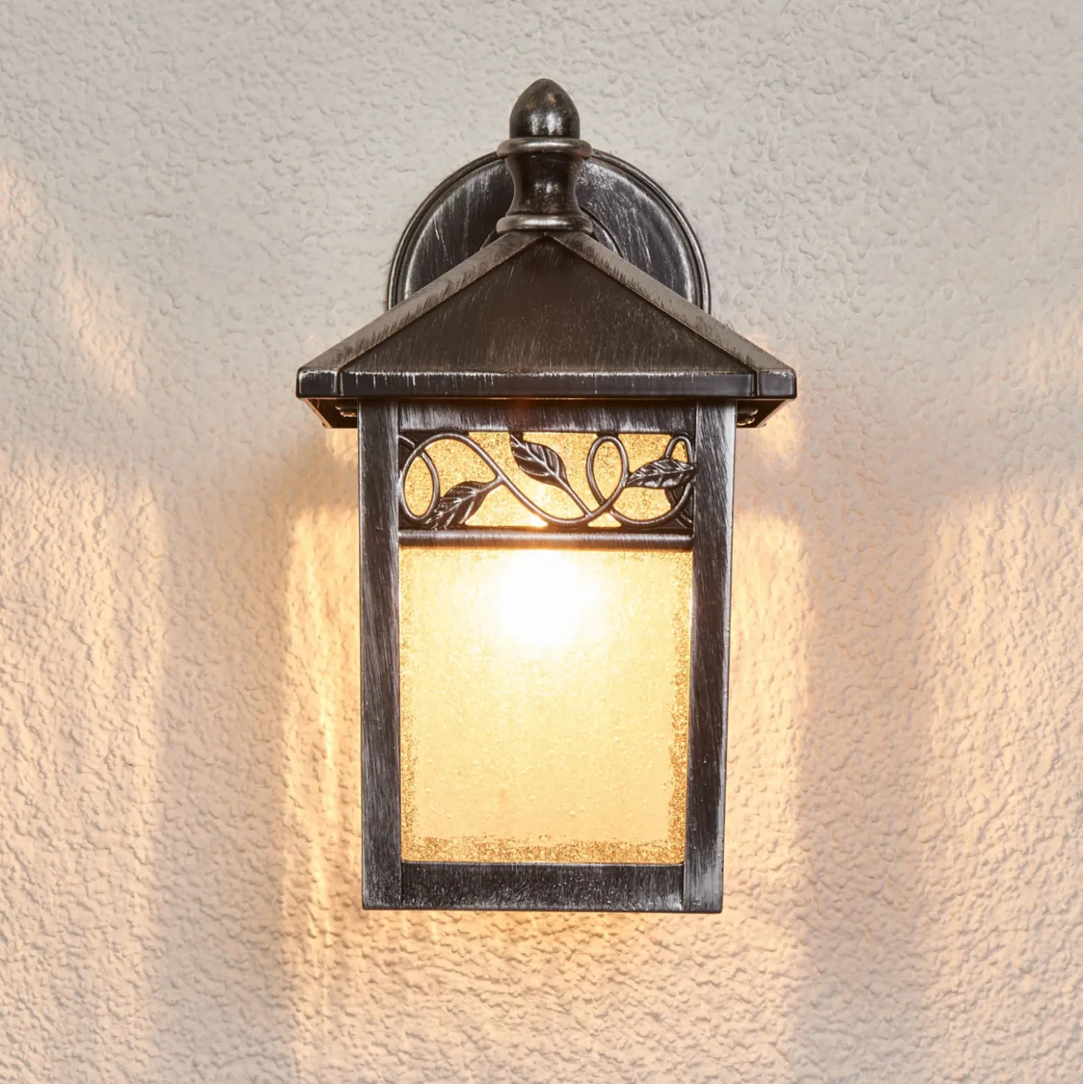 Aplique de exterior Winchcombe, negro/transparente, IP44