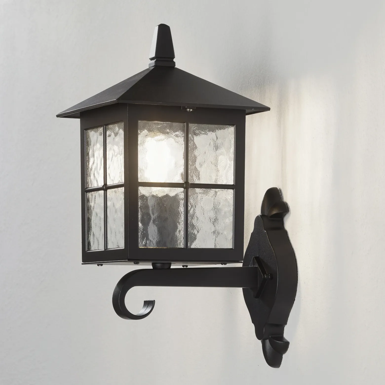 Aplique de exterior Winchester BL17, farol arriba