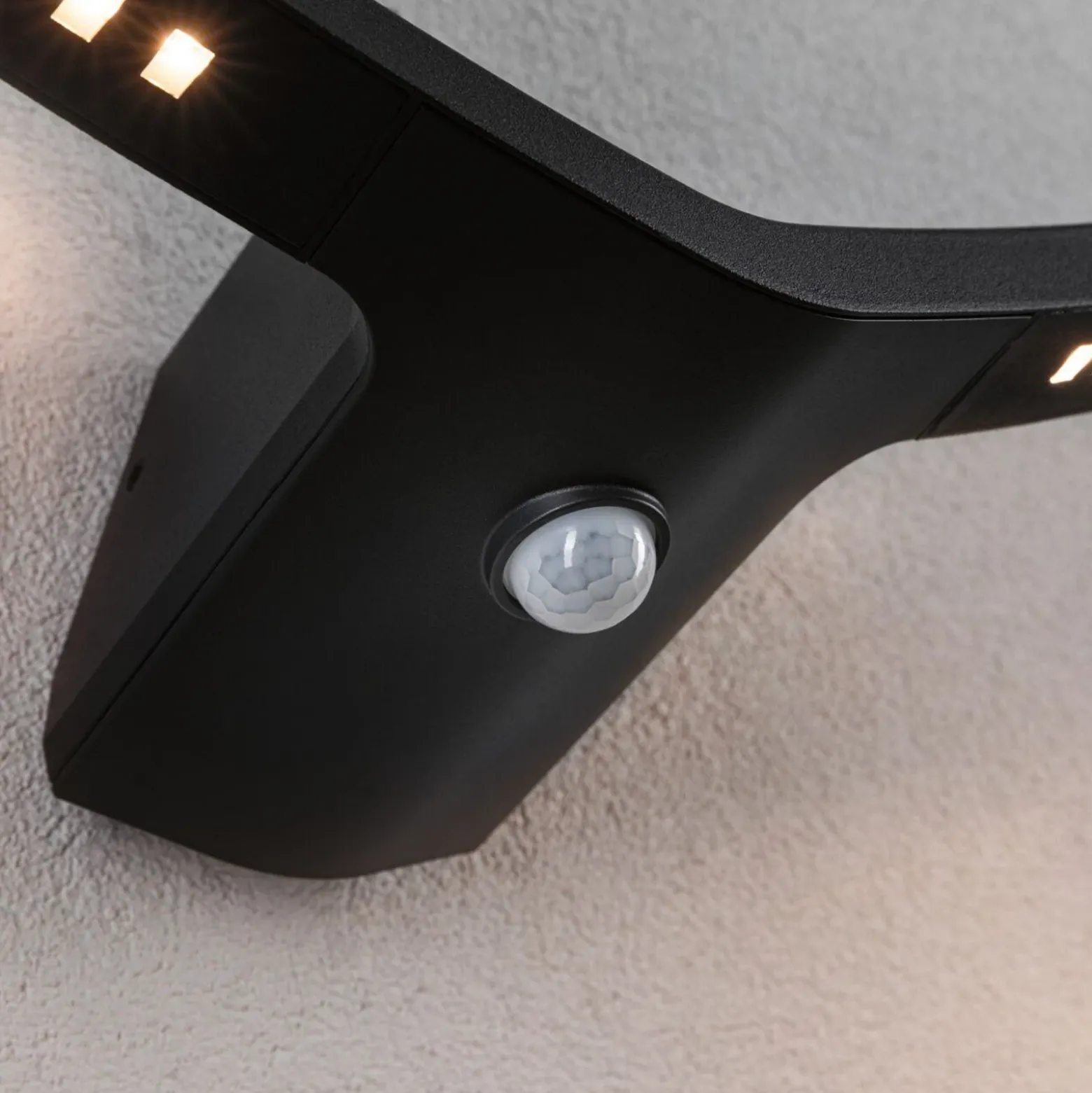 Aplique de pared con sensor inteligente Alara de Paulmann, RGBW antracita IP44