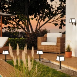 Aplique de pared LED Altilia, negro, plástico, sensor