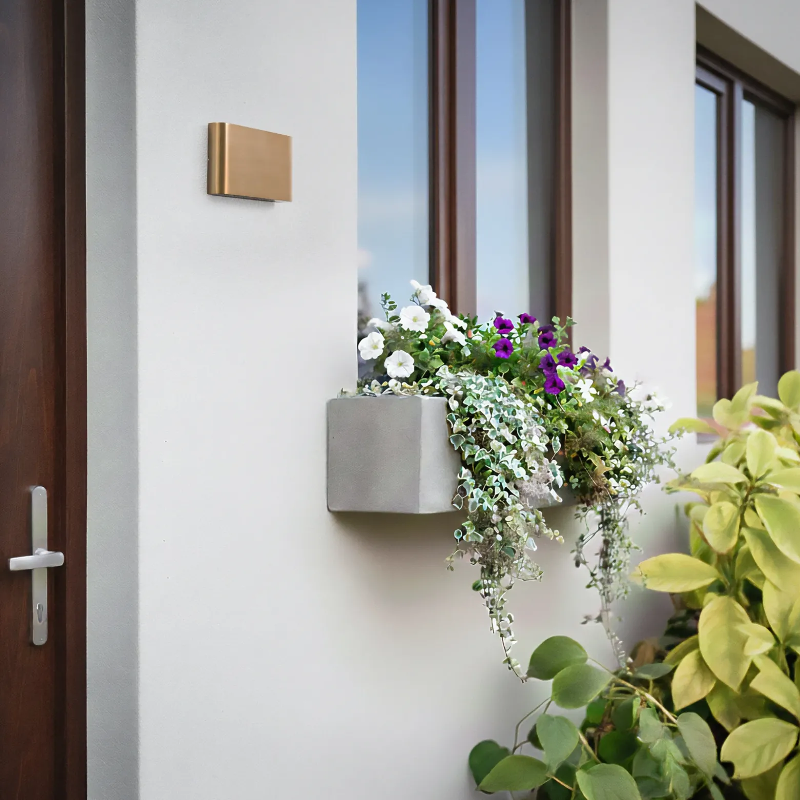 Aplique de pared LED Semi M, aluminio, dorado, longitud 17,5 cm