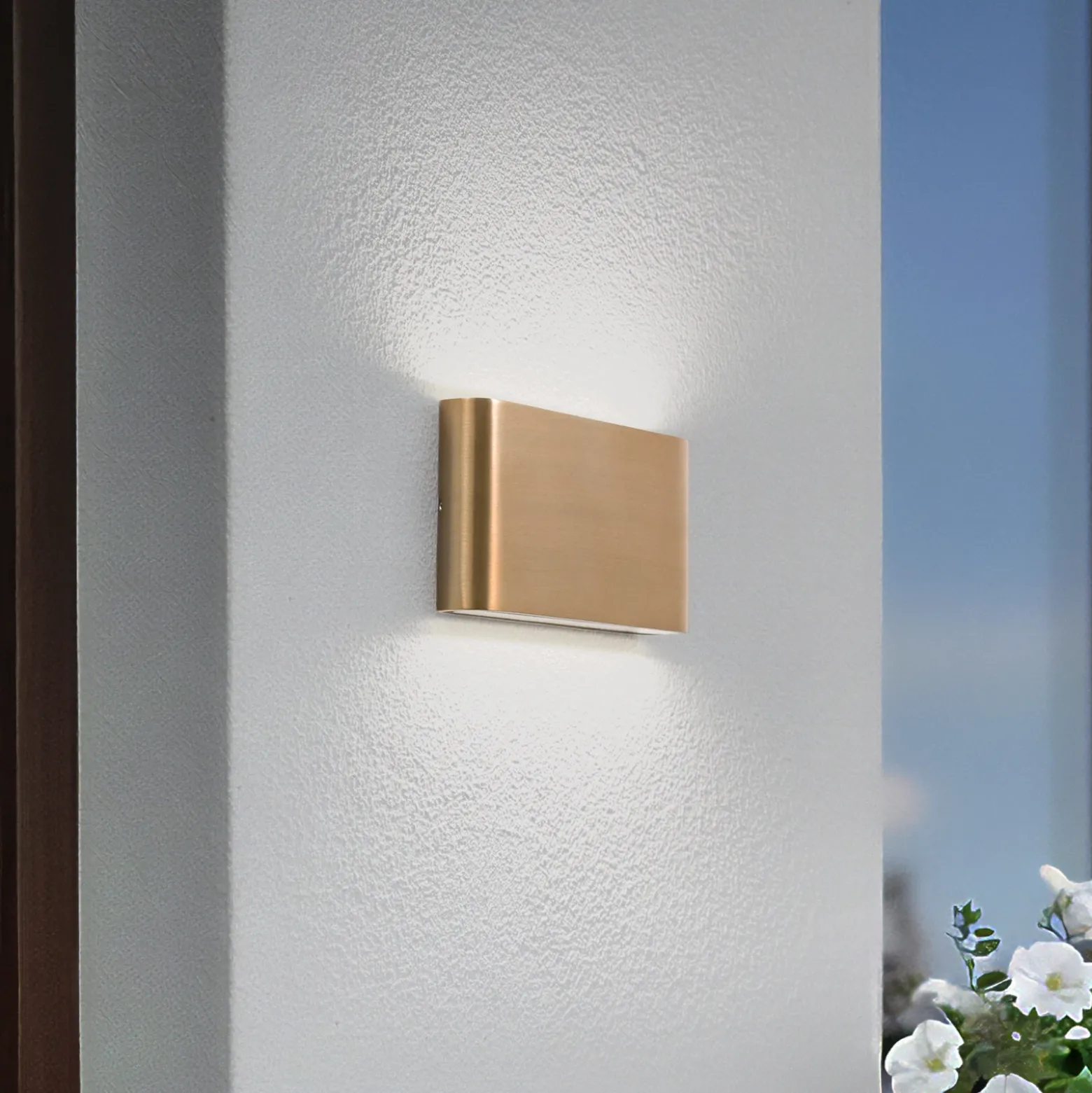 Aplique de pared LED Semi M, aluminio, dorado, longitud 17,5 cm