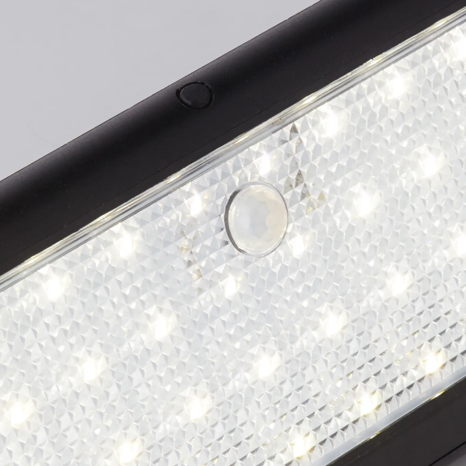 Aplique de pared LED solar 67422BK-PIR, detector de movimiento