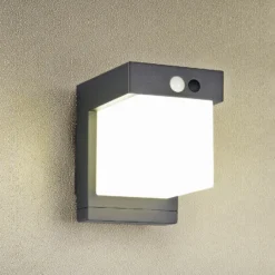 Aplique de pared solar Colombo, negro mate, altura 14 cm, sensor