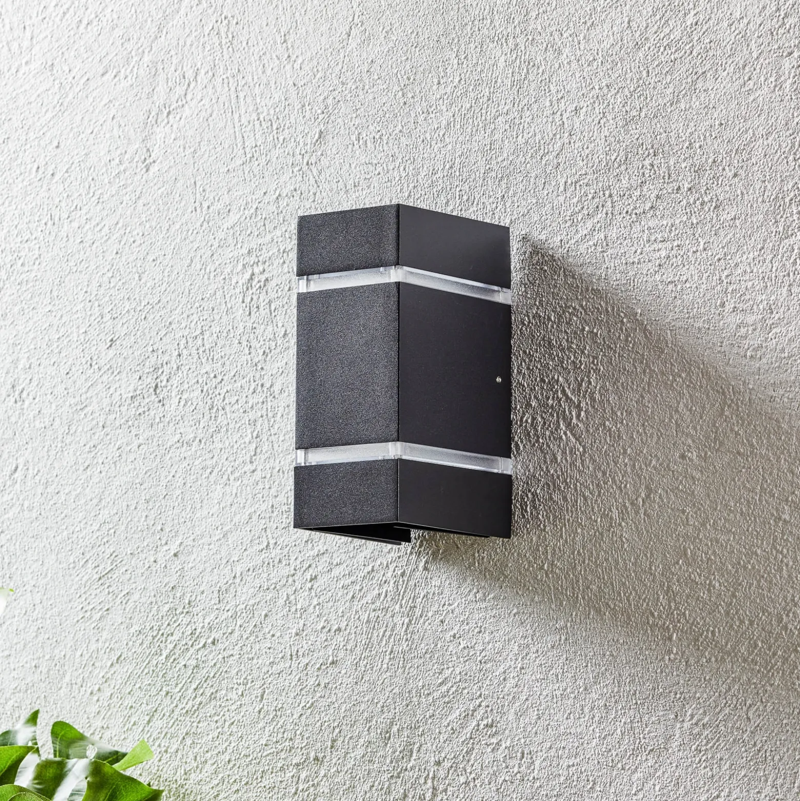 Aplique exterior Cremona efecto rayas alto 19,5cm