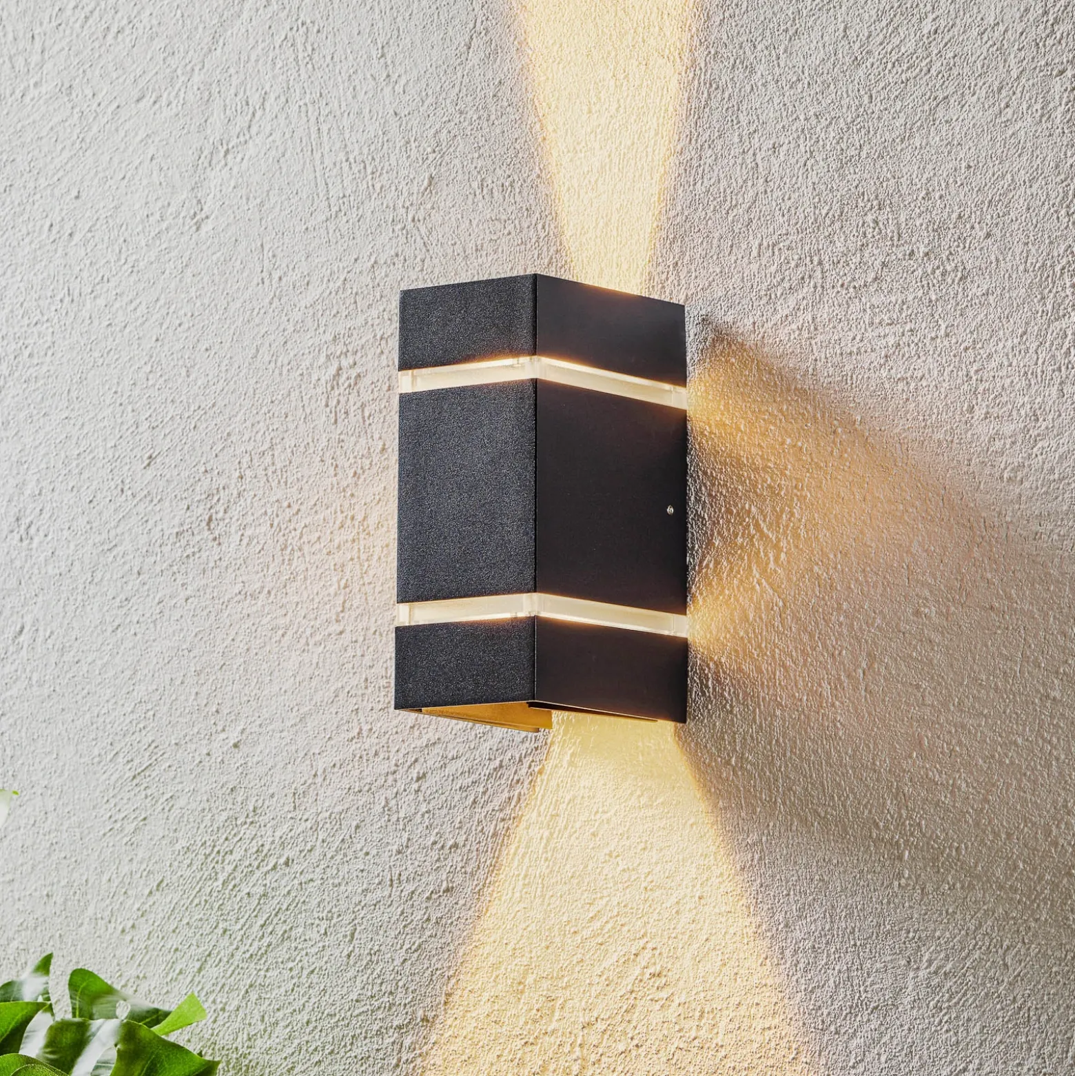 Aplique exterior Cremona efecto rayas alto 19,5cm