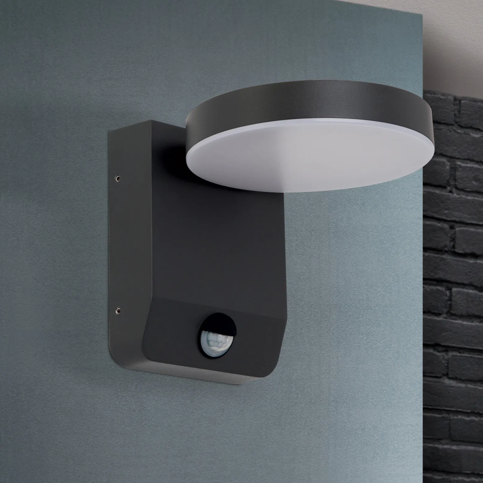 Aplique LED de exterior Hendryk con sensor, negro