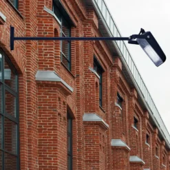 Aplique LED de exterior Pub con brazo largo, IP65