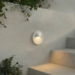 Aplique LED empotrable Lindby Alune, blanco, redondo, Ø 8 cm, IP65