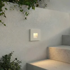 Aplique LED empotrable Lindby Alune, blanco, angular, 8 x 8 cm, IP65