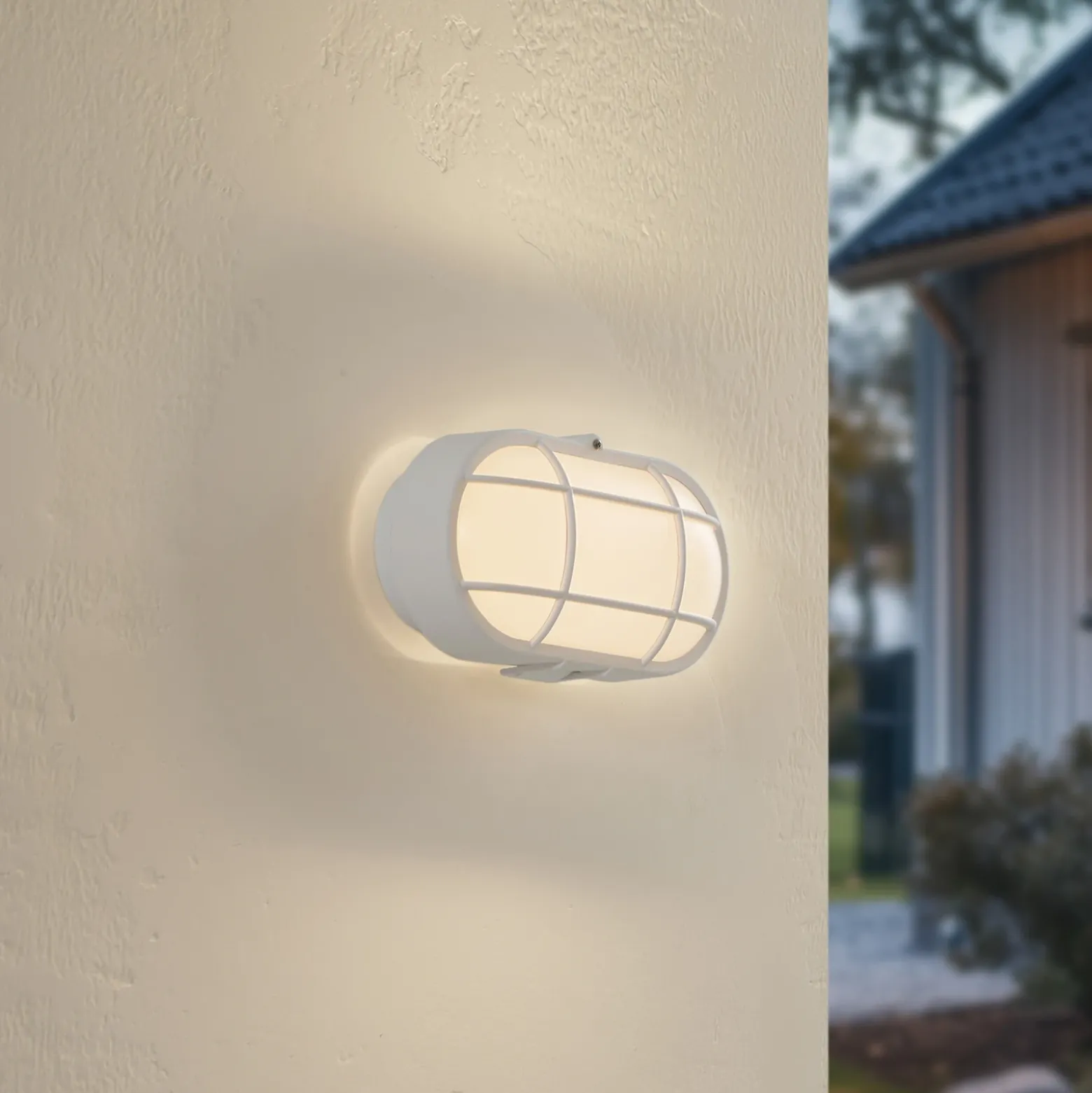 Aplique LED para exterior Alisha de Lindby, blanco, plástico, IP54