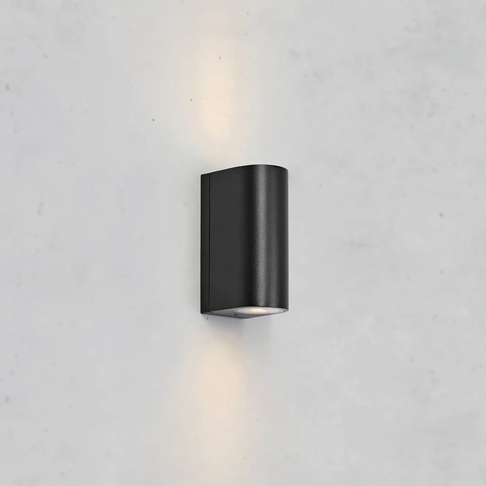 Aplique LED para exterior Alor, negra, 2 luces, IP65, atenuable