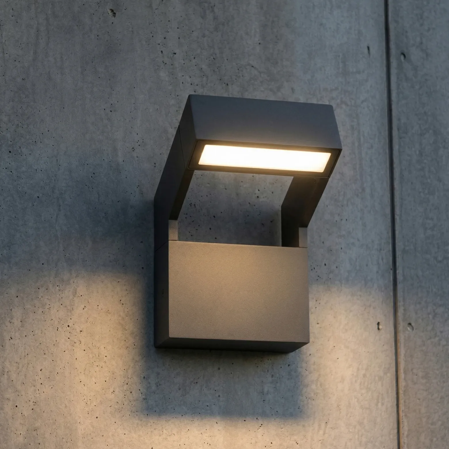 Aplique LED para exterior Arcchio Kovato, gris oscuro, IP65