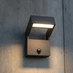 Aplique LED para exterior Arcchio Kovato, con sensor, gris oscuro, IP65