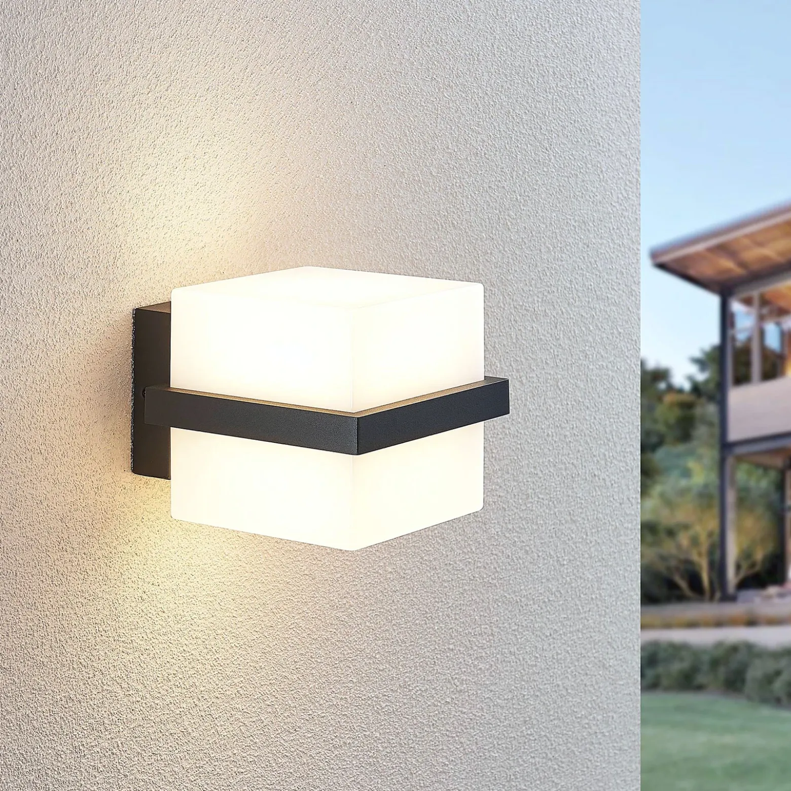 Aplique LED para exterior Aurón en forma de cubo