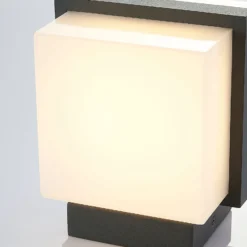 Aplique LED para exterior Aurón en forma de cubo