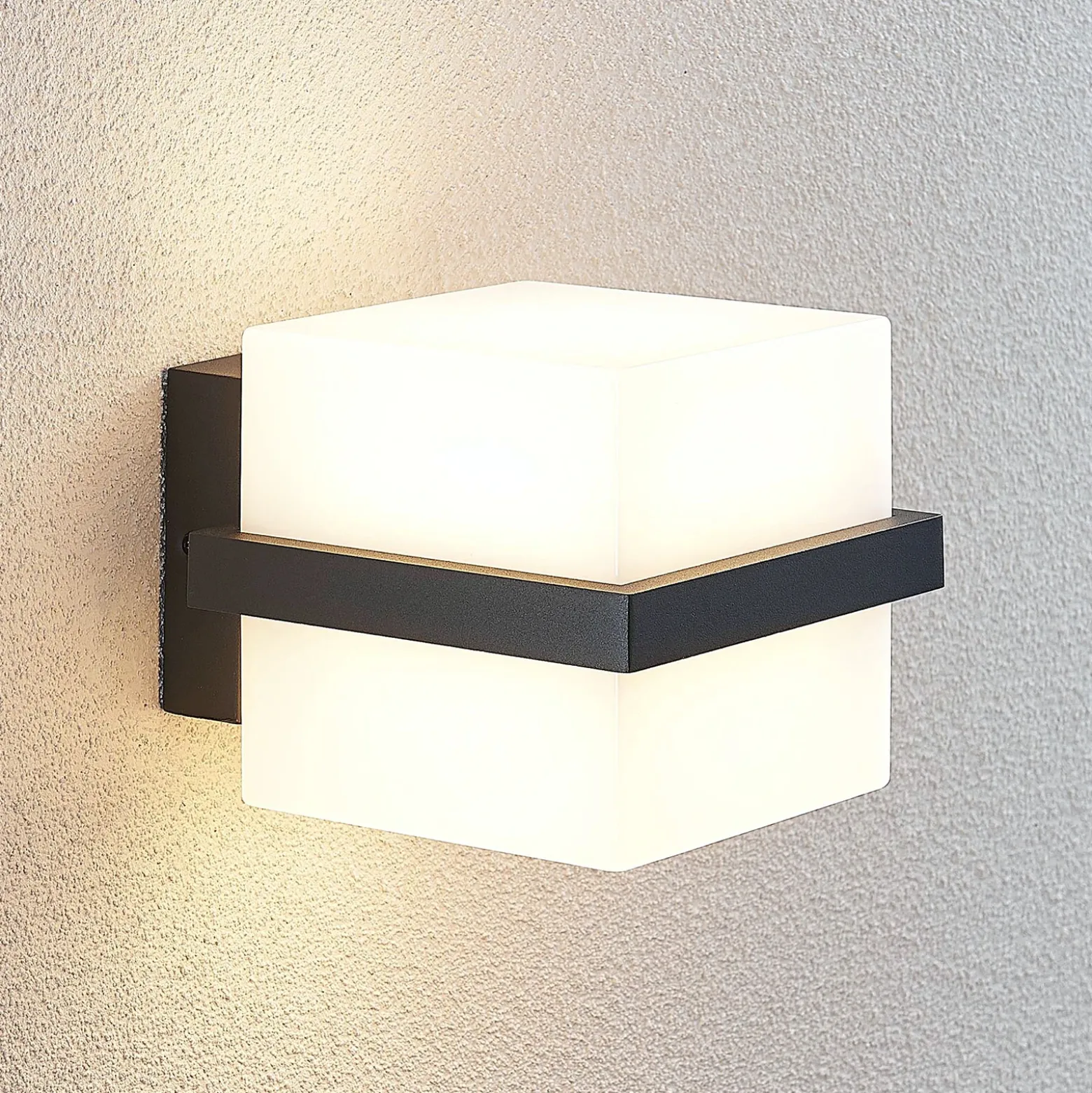 Aplique LED para exterior Aurón en forma de cubo
