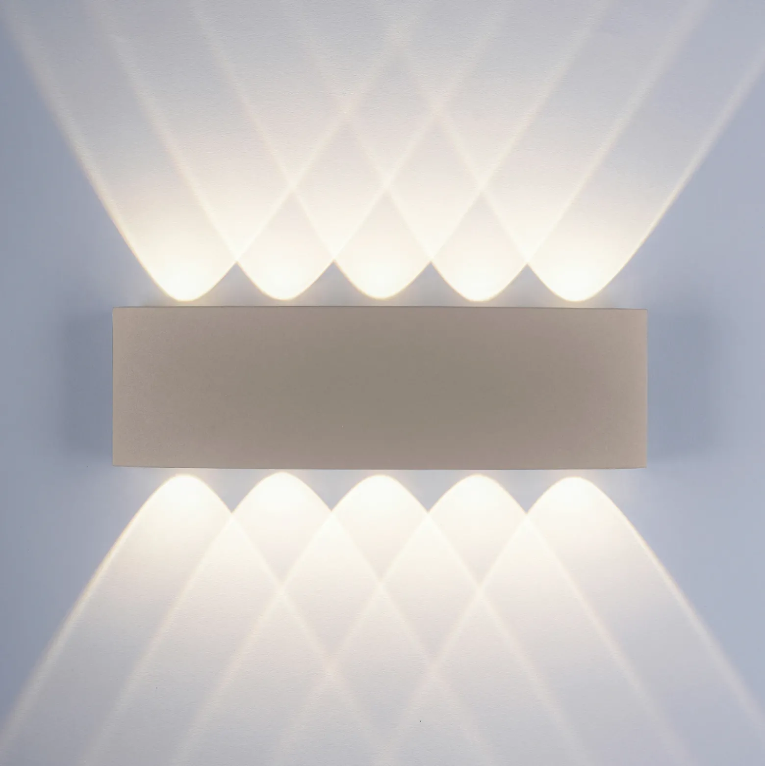 Aplique LED para exterior Carlo de Paul Neuhaus, 27 cm, color arena
