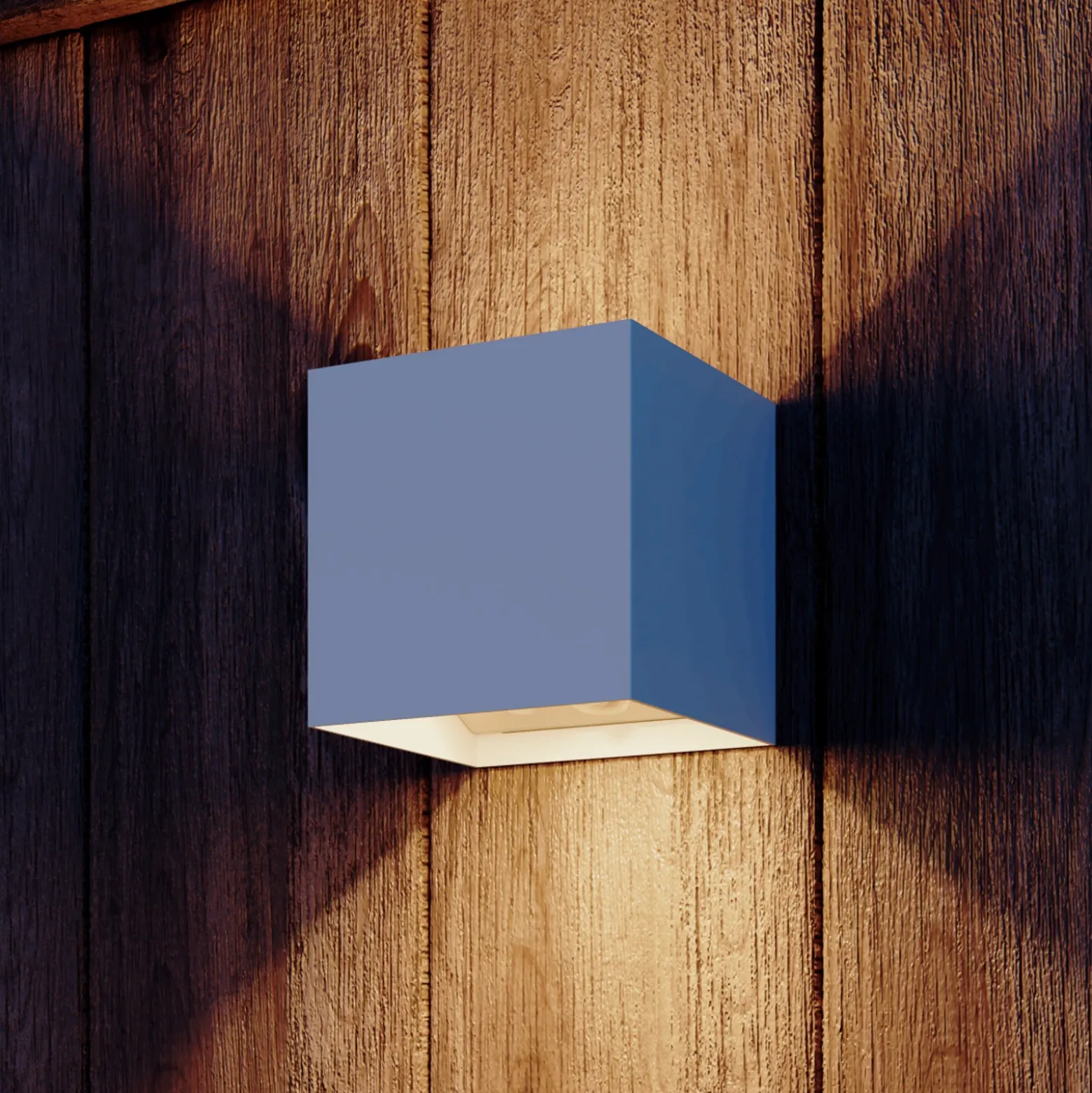 Aplique LED para exterior con sensor y batería recargable Volterra de Calex,