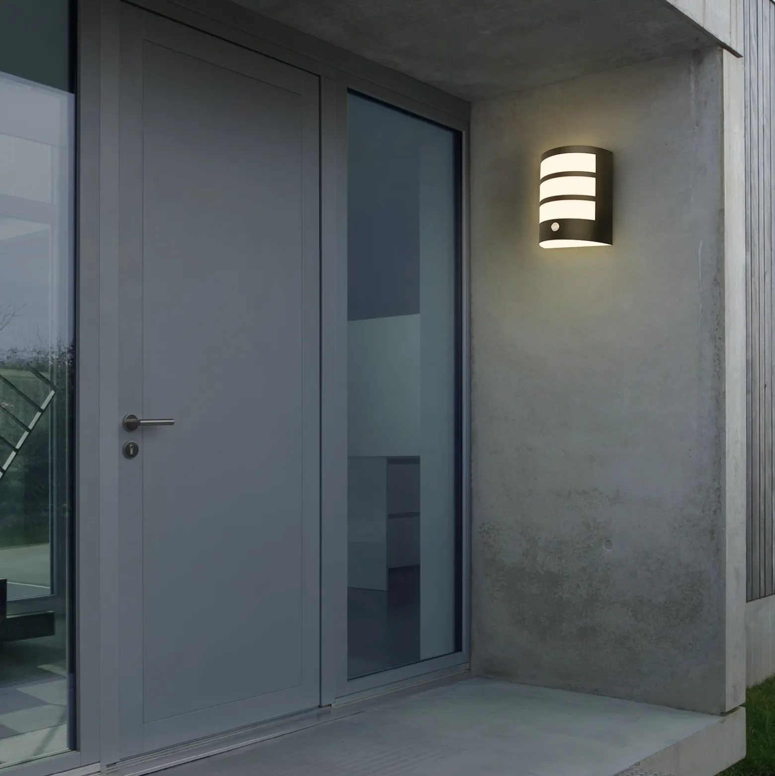 Aplique LED para exterior con batería 3795015, negro, sensor, IP44