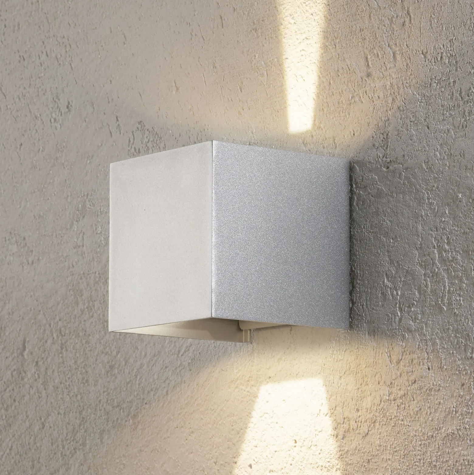 Aplique LED para exterior Cube, color aluminio, metal, 10 cm, arriba/abajo