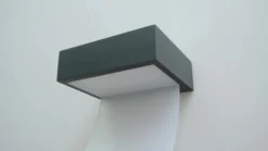 Aplique LED para exteriores Skadi arqueado