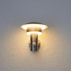 Aplique LED para exterior Lillie de Lindby, sensor, altura 19 cm