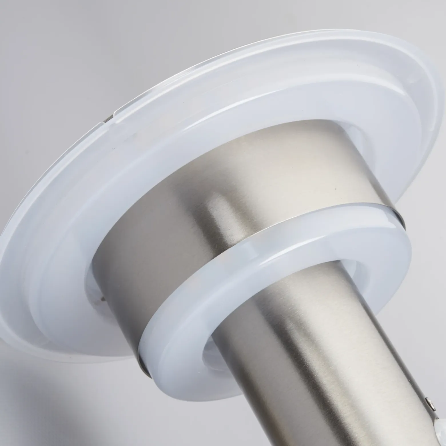 Aplique LED para exterior Lillie de Lindby, sensor, altura 19 cm