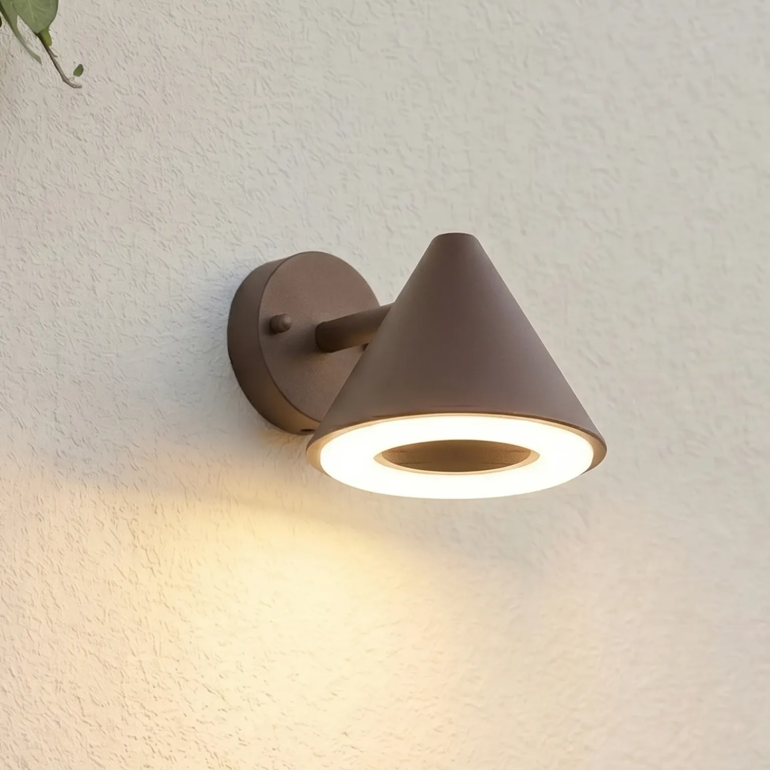 Aplique LED para exterior Lindby Soran, marrón, metal, IP44